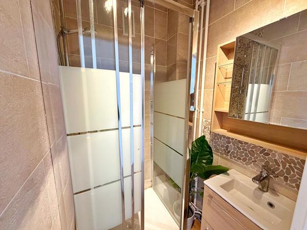 5 pièces 108.29 m2 Nanterre