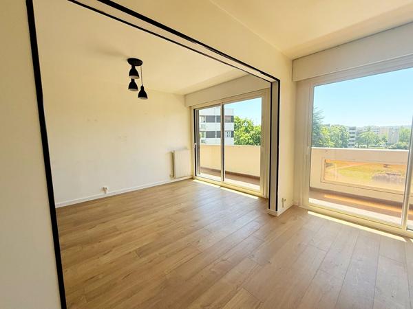 5 pièces 108.29 m2 Nanterre