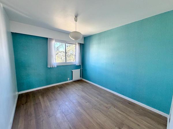 5 pièces 108.29 m2 Nanterre