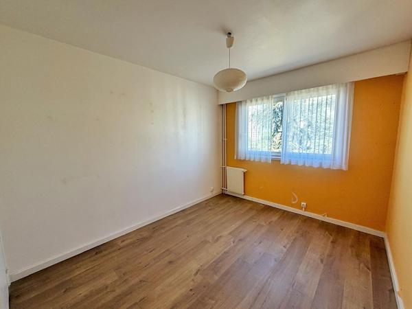 5 pièces 108.29 m2 Nanterre