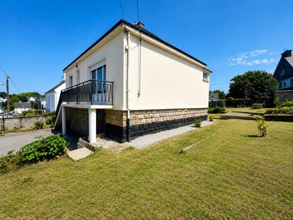 Maison à rénover entièrement avec fort potentiel au Centre-ville de Baud (56)