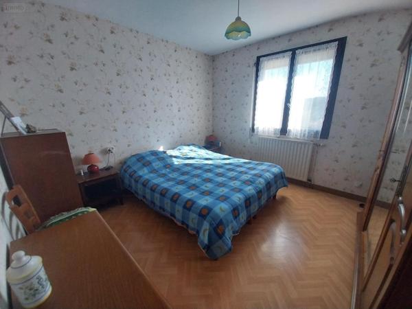 Pavillon à vendre à Port-Brillet en Mayenne (53410), ref : 53090-981