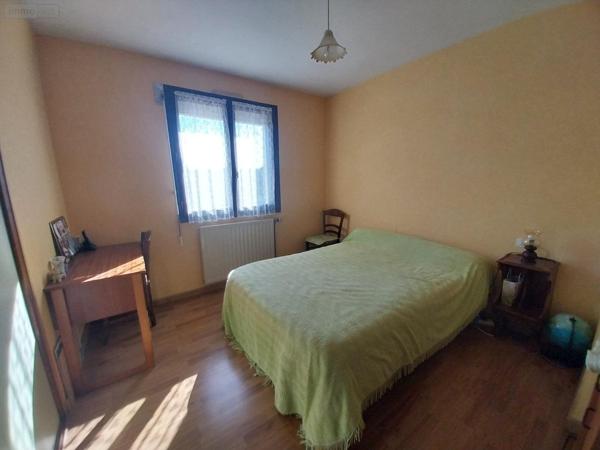 Pavillon à vendre à Port-Brillet en Mayenne (53410), ref : 53090-981