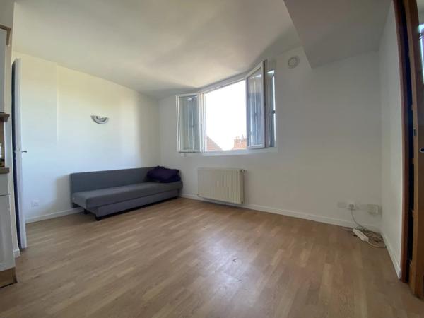 Vente                                                      Appartement
                        
                     2 pièces                      31 m2                     à Creil
