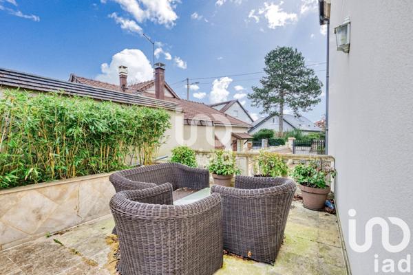 Maison traditionnelle 8 pièces de 340 m² à Champigny-sur-Marne (94500)