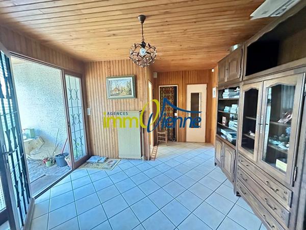 Vente                                                      Maison
                        
                     7 pièces                      185 m2                     à Sèvres-Anxaumont