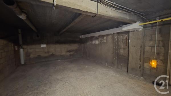 Parking à vendre  11,60 m 2   PARIS  - 75018