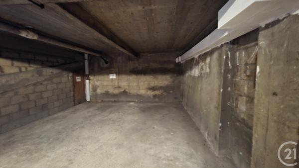 Parking à vendre  11,60 m 2   PARIS  - 75018