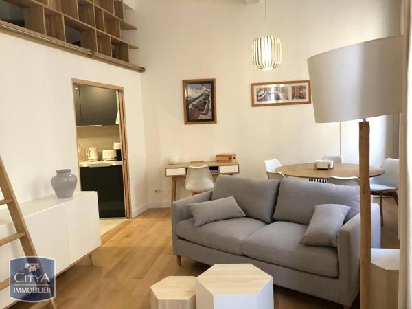 Appartement à louer 2 pièces 51.4m²