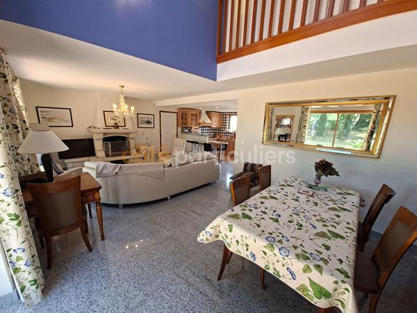 Vente
                Maison143,66 m² - 5 Pièces -
                    CANCALE (35260)