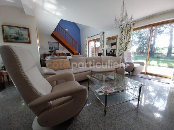 Vente
                Maison143,66 m² - 5 Pièces -
                    CANCALE (35260)
