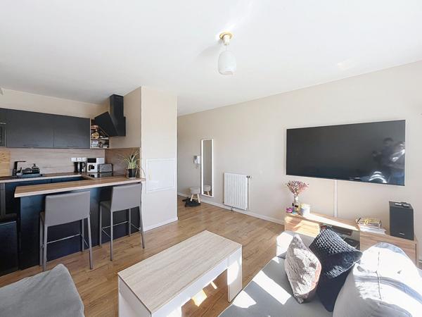 NOUVEAUTE EN EXCLUSIVITE APPARTEMENT T2 STATIONNEMENT EXTERIEUR