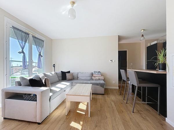 NOUVEAUTE EN EXCLUSIVITE APPARTEMENT T2 STATIONNEMENT EXTERIEUR