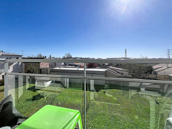 NOUVEAUTE EN EXCLUSIVITE APPARTEMENT T2 STATIONNEMENT EXTERIEUR