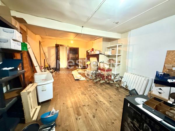 IMMEUBLE DE CARACTÈRE EN PLEIN CENTRE DE FOIX ? RESTAURANT EN ACTIVITÉ ET FORT POTENTIEL