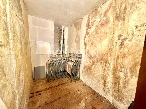 IMMEUBLE DE CARACTÈRE EN PLEIN CENTRE DE FOIX ? RESTAURANT EN ACTIVITÉ ET FORT POTENTIEL
