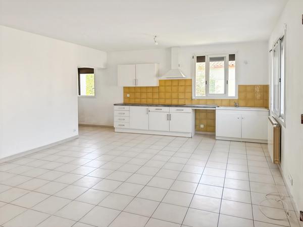 Maison à vendre 5 pièces CASTRIES (34)