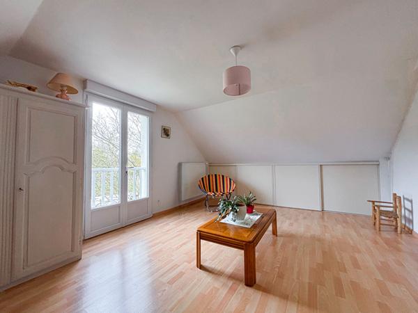 Rives-Du-Loir-En-Anjou : Domaine de l'Hermitage - Maison familiale avec vie de plain-pied de 137m2 sur un jardin de 1400m2 !