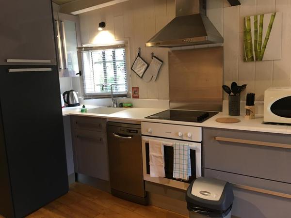 CARPENTRAS - A 18 MINUTES D'AVIGNON  - STUDIO A LOUER A 520€ - QUARTIER RESIDENTIEL