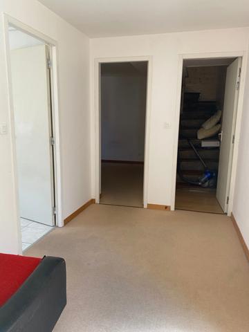 Maison de ville rénovée 147m² avec cour 49 900 €