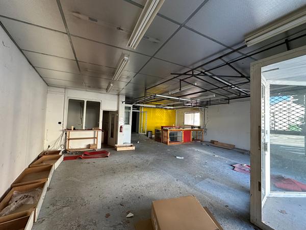 Bâtiment commercial 330 m² à rénover ? Emplacement stratégique à fort potentiel