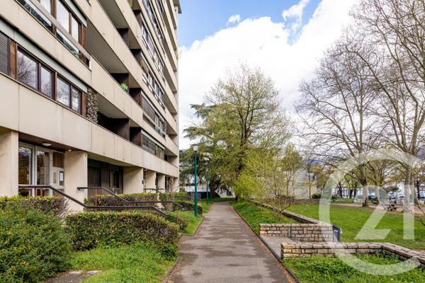 Appartement F3 à vendre  3 pièces - 64 m2 GRENOBLE - 38