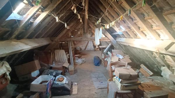 Jolie maison de village à faire revivre...