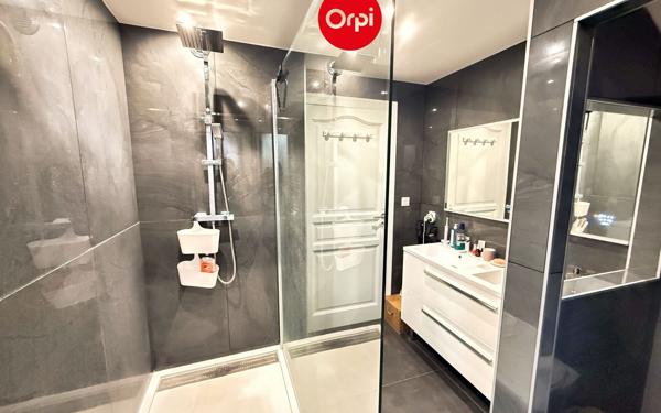 Appartement à vendre    5 pièces • 118 m2 Voiron