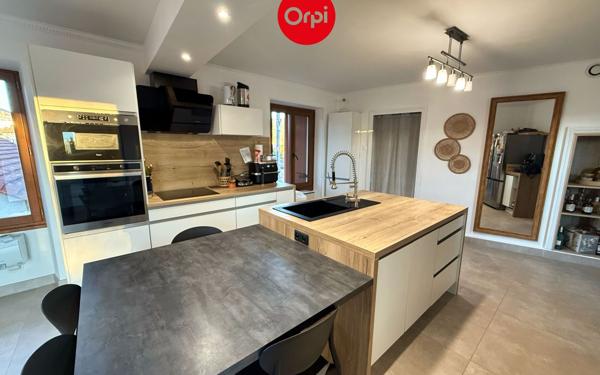 Appartement à vendre    5 pièces • 118 m2 Voiron