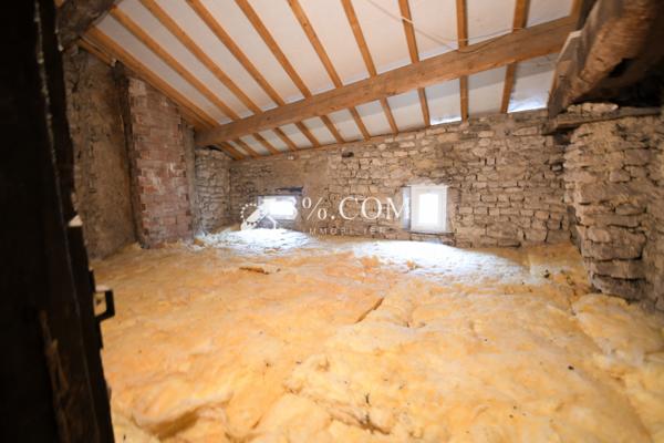 Maison de 76 m² à rénover avec 2 chambres et une cours Vaucouleurs (55140)