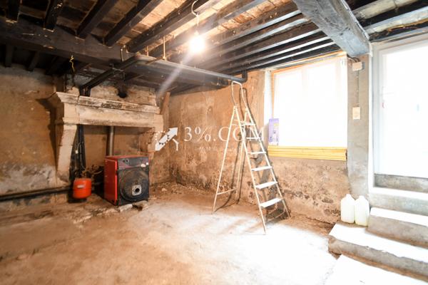 Maison de 76 m² à rénover avec 2 chambres et une cours Vaucouleurs (55140)