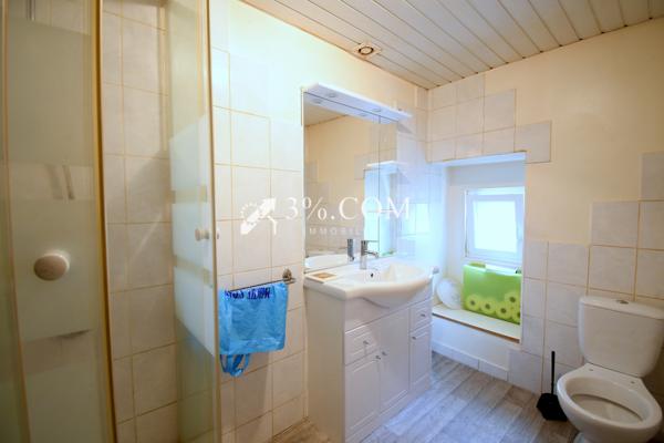 Maison de 76 m² à rénover avec 2 chambres et une cours Vaucouleurs (55140)