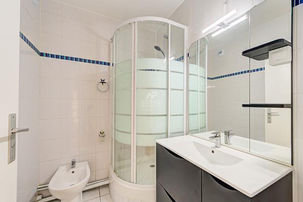 Appartement Saint Germain En Laye - Dernier étage - Terrasse - Vue panoramique - Plein Sud - 101m2 645 000 € **  - Référence  18551