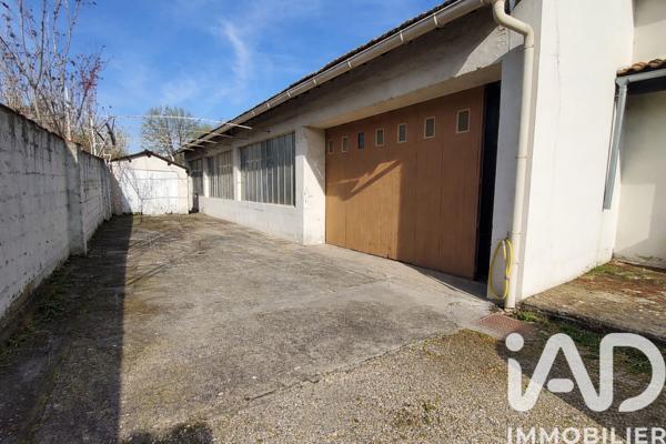 Maison à vendre 8 pièces 222,05 m² Beaucaire