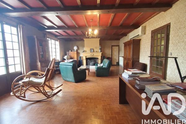 Maison à vendre 8 pièces 222,05 m² Beaucaire