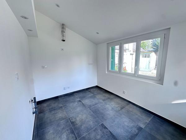 Vente jolie maison rénovée avec goût de 94.77 m² comprenant 3 chambres au coeur de Mayet (72360)