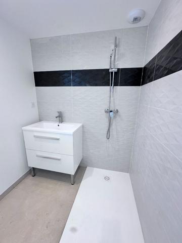 Vente jolie maison rénovée avec goût de 94.77 m² comprenant 3 chambres au coeur de Mayet (72360)