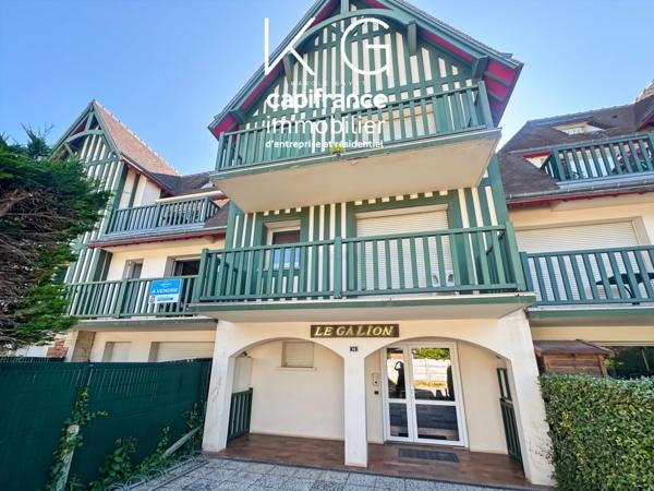 Calvados (14), BENERVILLE-SUR-MER appartement T2 à vendre 41 m2 avec balcon et box, à 200 m de la plage et à 5 min de Deauville