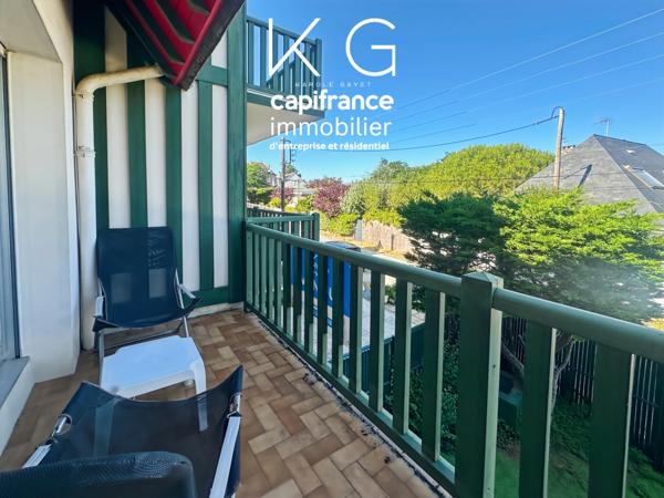 Calvados (14), BENERVILLE-SUR-MER appartement T2 à vendre 41 m2 avec balcon et box, à 200 m de la plage et à 5 min de Deauville