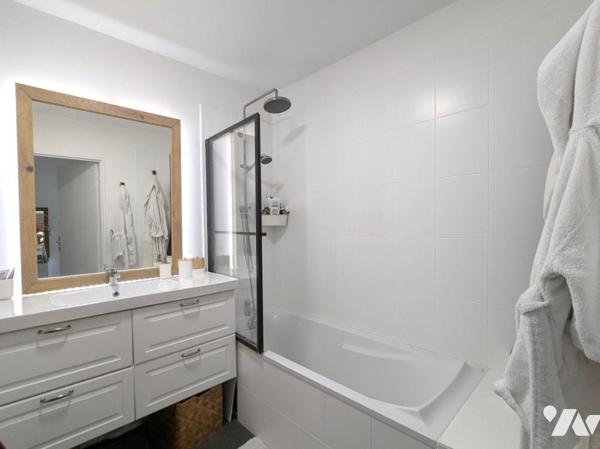 APPARTEMENT 3 PIECES - 2 CHAMBRES - BALCON -  GARAGE ENTRE L'ERDRE et La Loire - NANTES 
