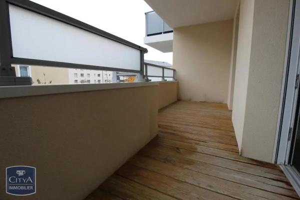 Appartement à louer 3 pièces 65.46m² Lucé (28110)