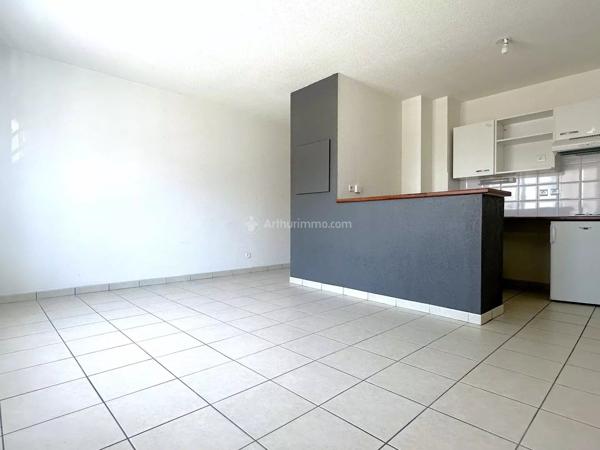 Location                                                      Appartement
                        
                     2 pièces                      39 m2                     à Albi