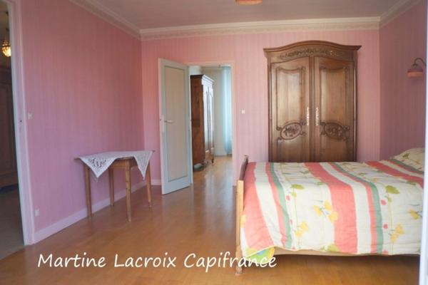 Dpt Sarthe (72), à vendre LA FERTE BERNARD maison P6 de 185 m² - Terrain de 275,00 m²