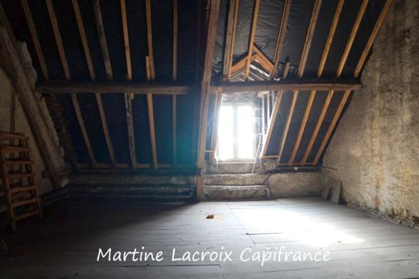 Dpt Sarthe (72), à vendre LA FERTE BERNARD maison P6 de 185 m² - Terrain de 275,00 m²