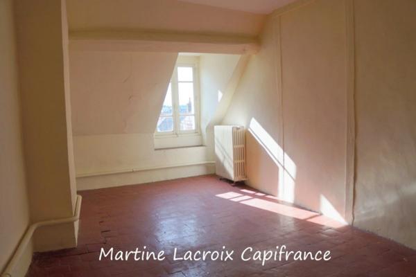 Dpt Sarthe (72), à vendre LA FERTE BERNARD maison P6 de 185 m² - Terrain de 275,00 m²