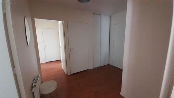 Appartement à louer à Vitré en Ille-et-Vilaine (35500), ref : 131/2634   
BEAUVAIS