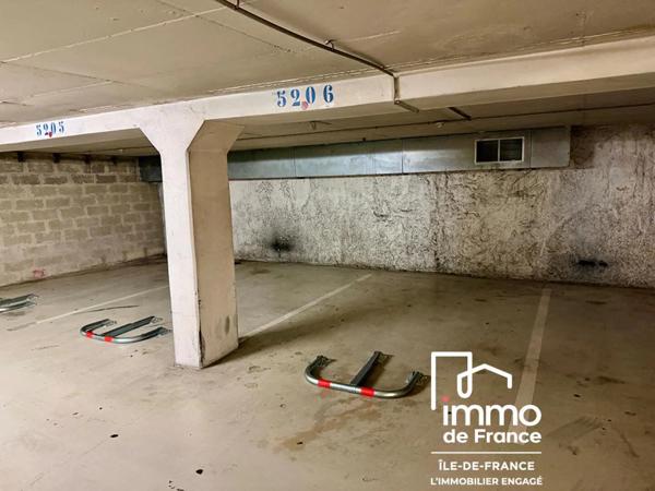 Parking / Box à vendre à Versailles (78000)