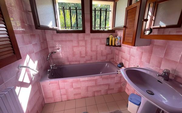 Maison à vendre    5 pièces •  Soustons