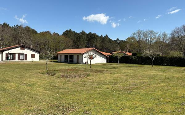 Maison à vendre    5 pièces •  Soustons