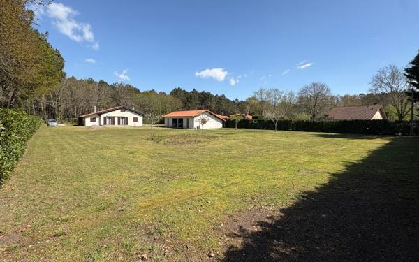 Maison à vendre    5 pièces •  Soustons